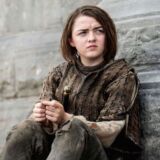 Arya_Stark_Game_of_Thrones_Maisie_Williams_jacket_1.jpg