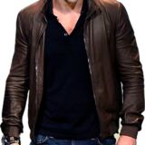 Ryan_Reynolds_stylish_leather_brown_jacket_01.jpg